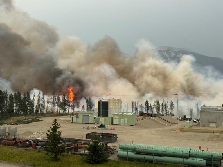 Wildfires In Jasper National Park Force Evacuation Of Town And Park News Wildfires In Jasper National Park Force Evacuation Of Town And Park News